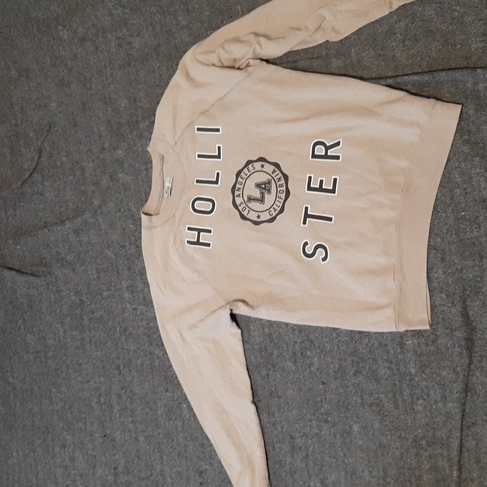 Hollister Crew Neck